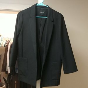 Aritzia Babaton blazer